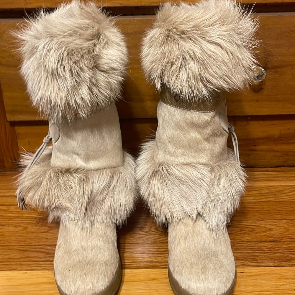 Tecnica Skandia fur boots beige nude women’s size 7L